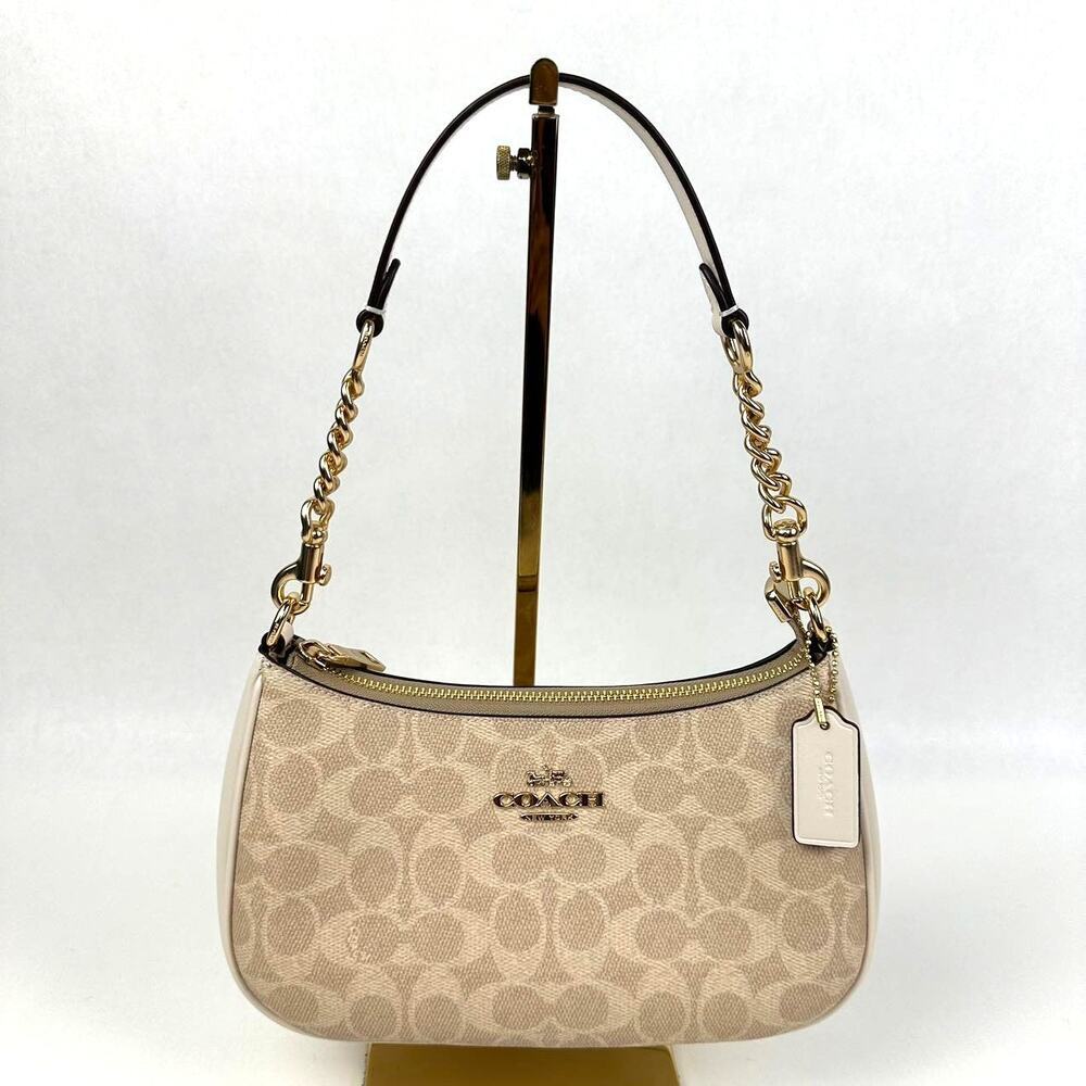 NWT Coach Teri Shoulder Bag In Signature Canvas in Sand/Chalk CV933